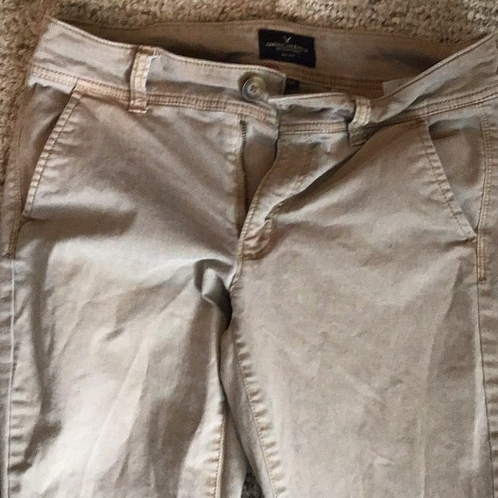 American eagle size 6 long khaki pants